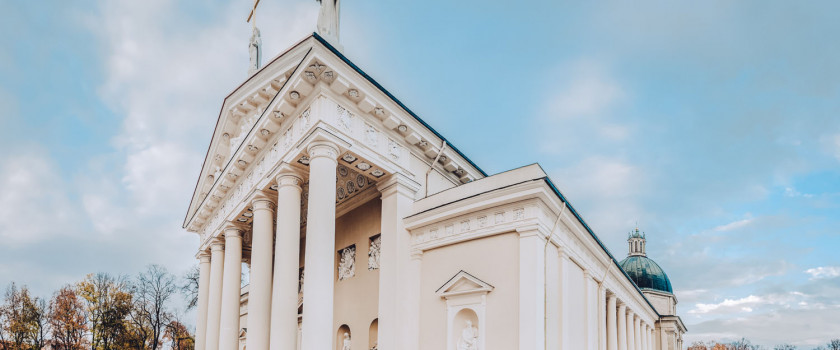 Katedra katedros ruduo pavasaris diena horizontali Walkable Vilnius_0.jpg